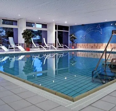 Sonnenschein Mit Pool