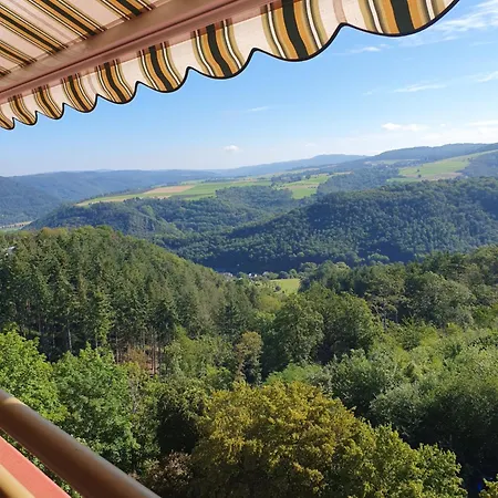 Sonnenschein Mit Pool