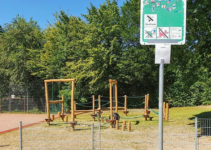 Sonnenschein Mit Pool Lahnstein